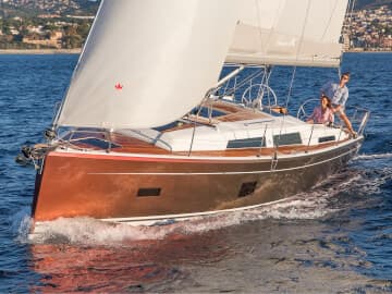Navigating in a Hanse 388 sailboat